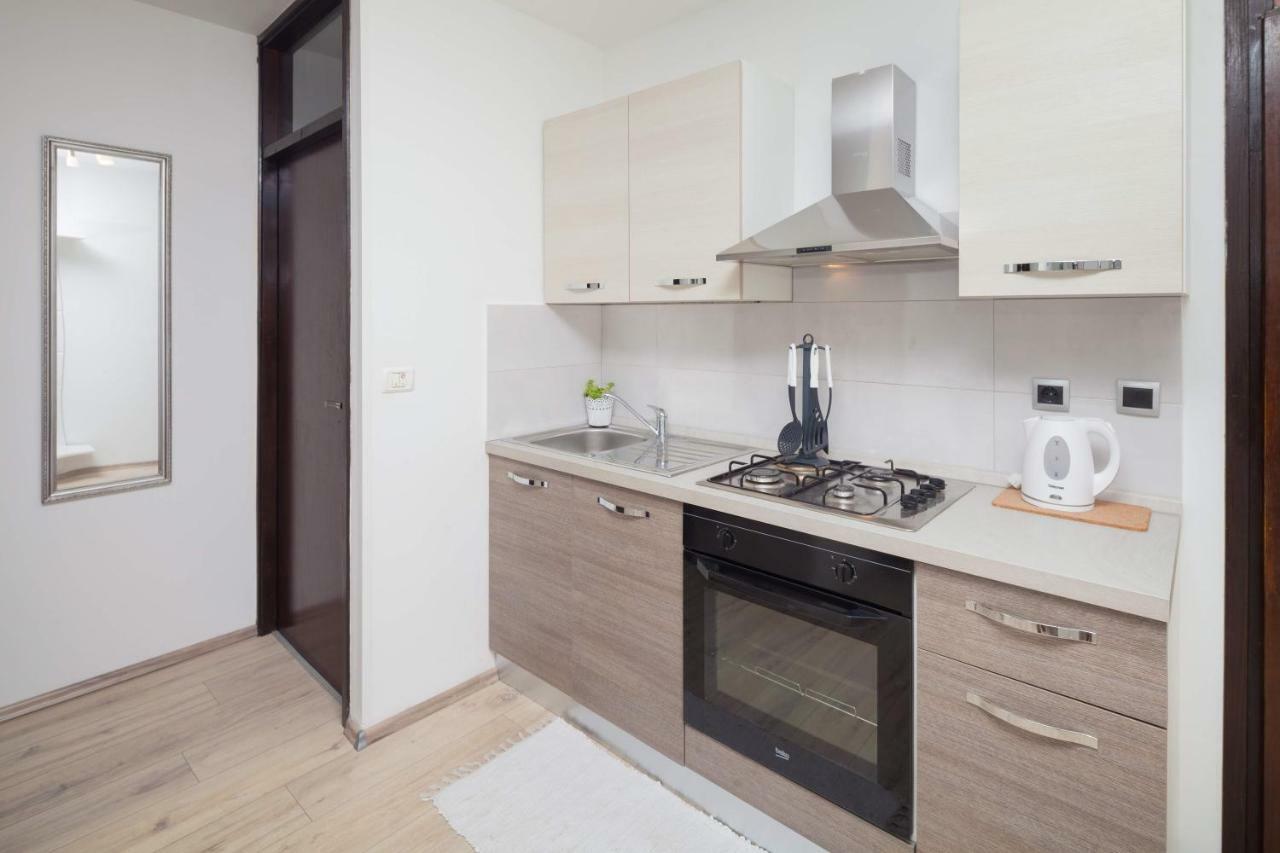 Apartman Ester Pula Exterior foto