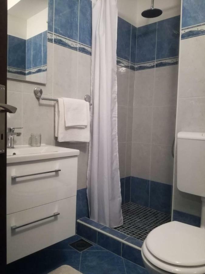 Apartman Ester Pula Exterior foto
